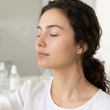 bruma facial hidratante, mist facial, Eucerin Hyaluron-Filler, ácido hialurónico, hidratación instantánea, hidratación duradera, facial mist, skincare, piel fresca, bruma para rostro, cuidado facial.