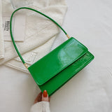 Bolsa estilo charol color verde
